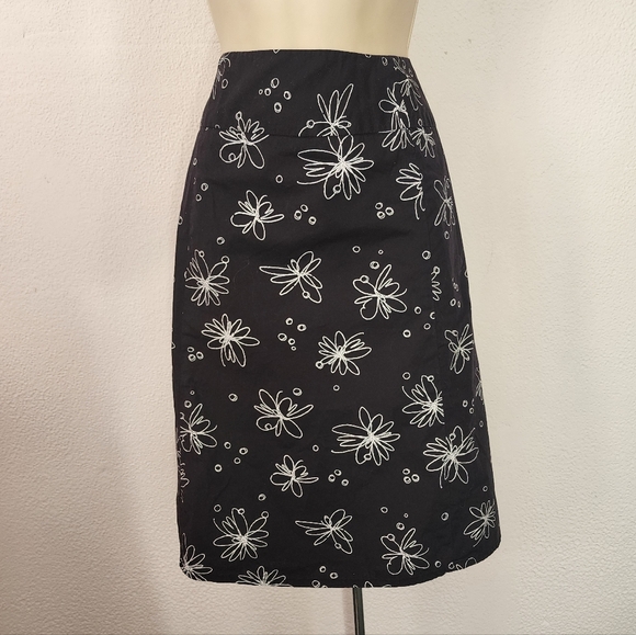 Rafaella Skirt 97% Cotton Floral Black Size 10 - Picture 5 of 9